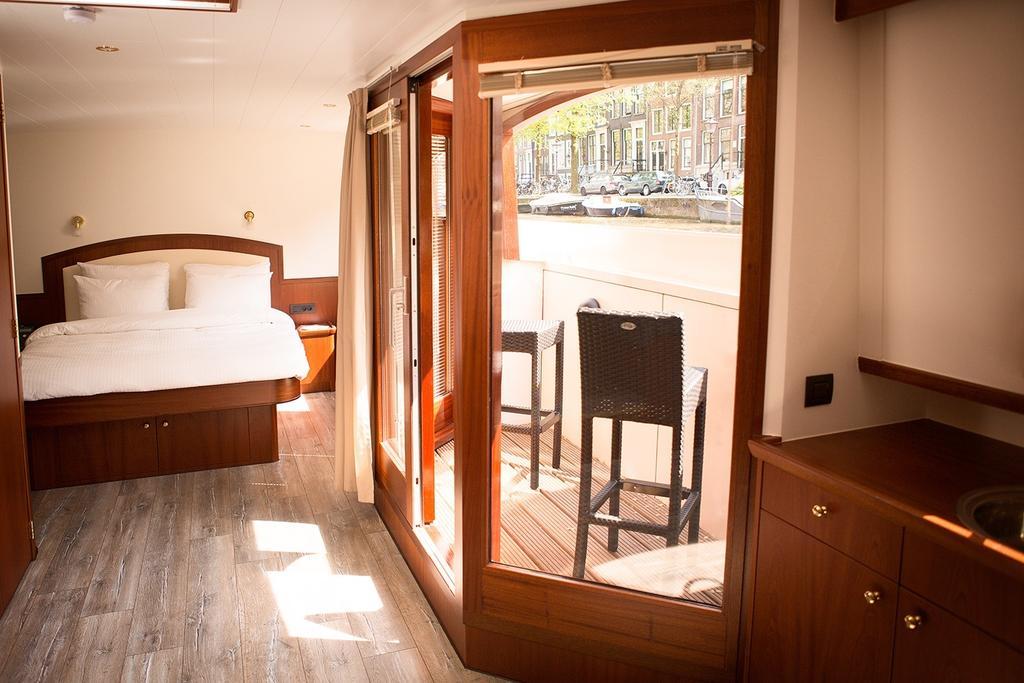 Prinsenboot Amsterdam Cameră foto